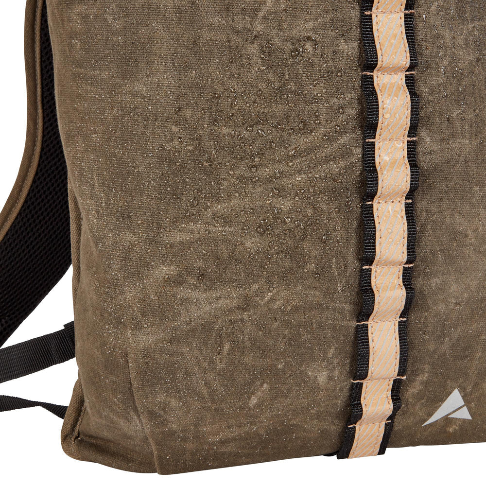 Heritage Cycling Backpack - Image 12