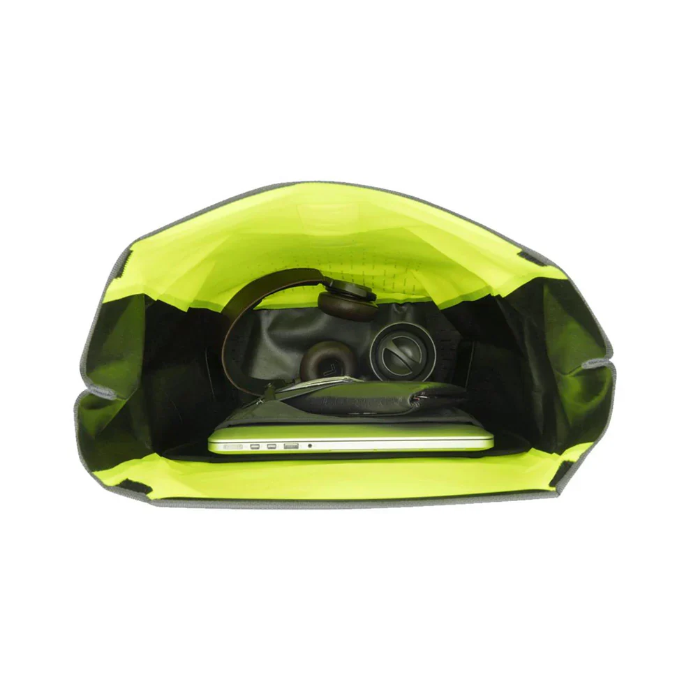 Thunderstorm City Waterproof Cycling Pannier - Image 3